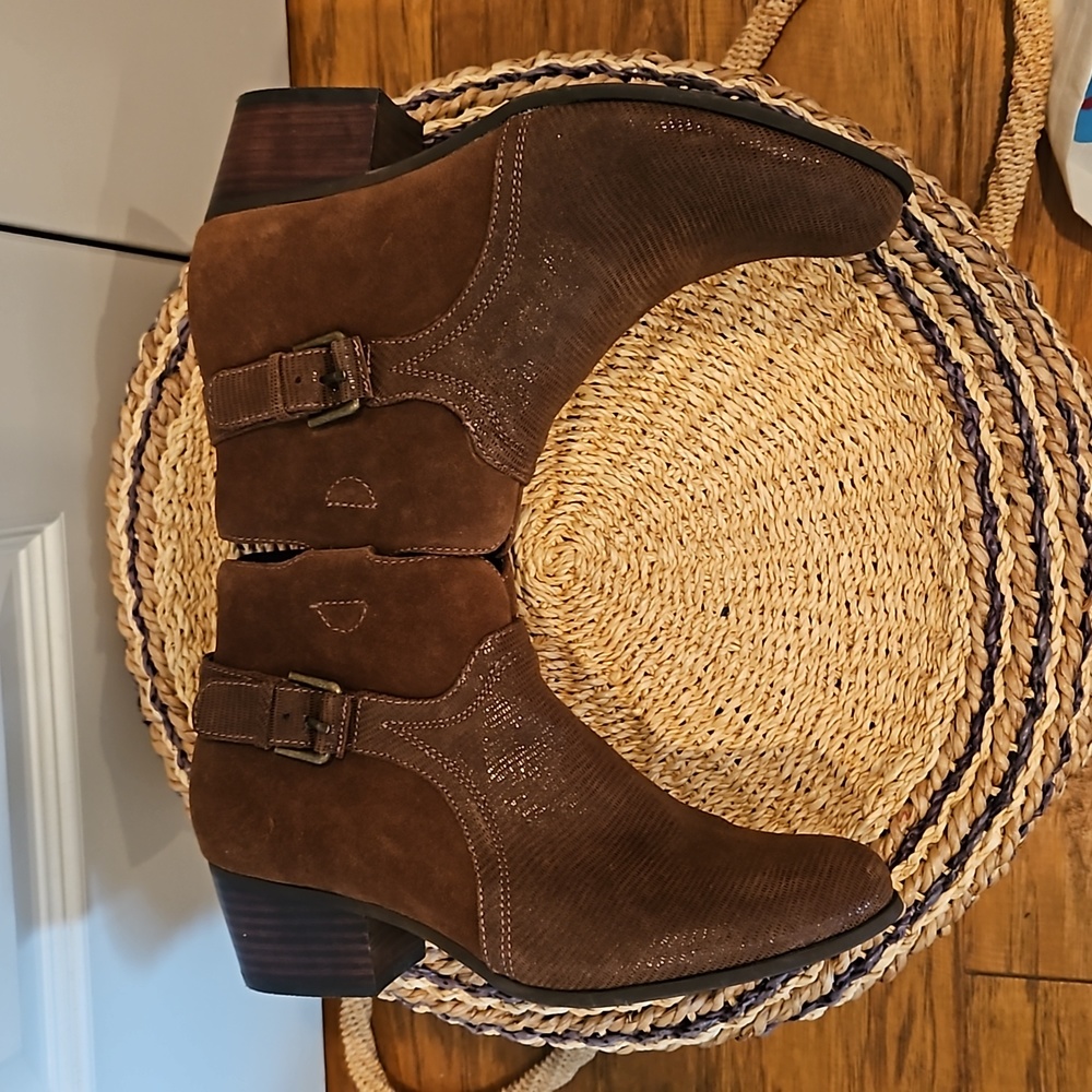Vaneli Ankle Boot Dark Brown - Picture 3 of 10
